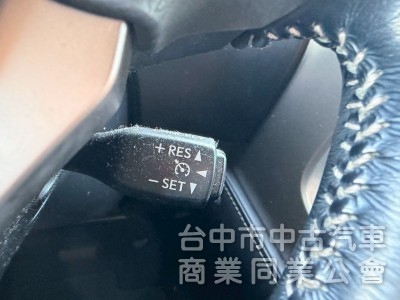 2015 NX200t旗艦跑八萬多公里