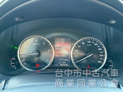 2015 NX200t旗艦跑八萬多公里