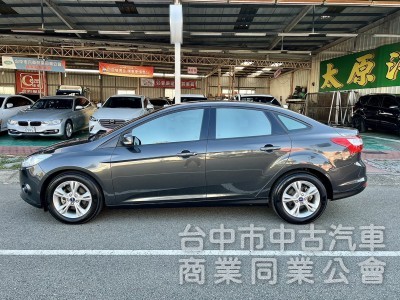 Ford Focus 4D 2014款 CVT 1.6運動型 實車實價 皮椅 定速 雙區恆溫 日行燈 代步車  4安氣囊