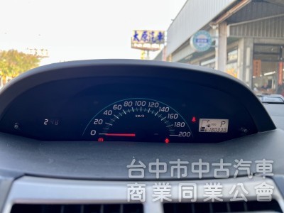 Toyota Yaris 2011款 自排 1.5L 小鴨 YARIS 代步車 省油 便宜賣 可超貸 可全額貸