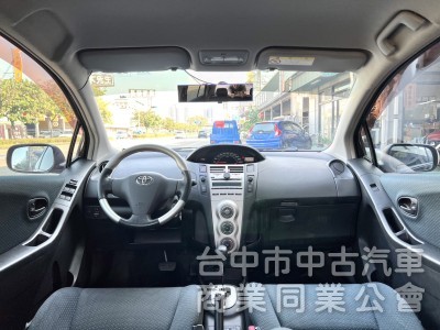 Toyota Yaris 2011款 自排 1.5L 小鴨 YARIS 代步車 省油 便宜賣 可超貸 可全額貸