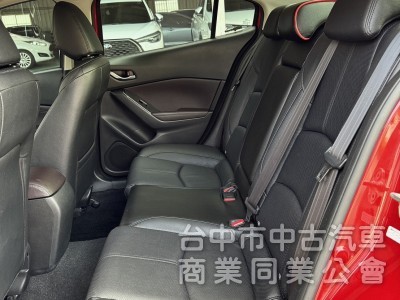 Mazda 3 2018款 自手排 2.0L 魂動馬3 GPS 一手車 尊榮安全款 4D 認證車 原版件 可全額貸