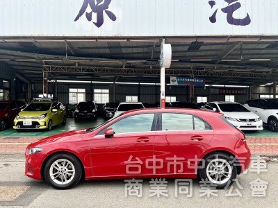 Mercedes-Benz A-Class A180 2020款 手自排 1.3L AMG 原鈑件 原廠保養 里程超少