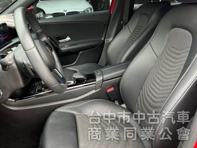 Mercedes-Benz A-Class A180 2020款 手自排 1.3L AMG 原鈑件 原廠保養 里程超少