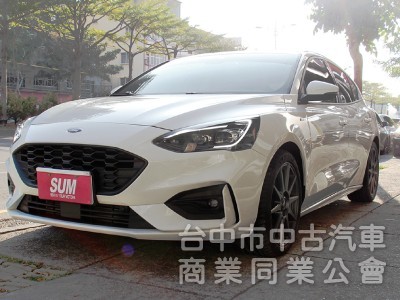 22.5年式小改賽道版.落地新車.新車保固.液晶儀表.Dynamic智慧頭燈.抬頭顯示器.B&O音響.可全貸.全車原漆