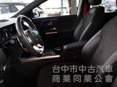 AMG GLA35✅總代理選配14萬✅稀有23P跟車✅AMG空力套件✅夜色套件✅U88旋鈕✅電子懸吊✅原廠保養✅原鈑原漆