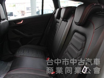 僅跑2000KM⭕挑戰全省最便宜✅全車原鈑原漆⭕旅行車✅小改款真皮座椅✅頂規VINGLE✅可全貸✅新車利率✅新車保固中