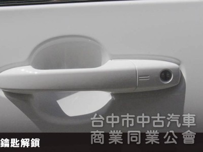 正24年出廠⭕市場熱門小休旅✅酷動版✅倒車顯影✅免鑰匙✅ACC跟車✅CARPLAY連接✅全車原鈑原漆✅可全貸✅新車利率