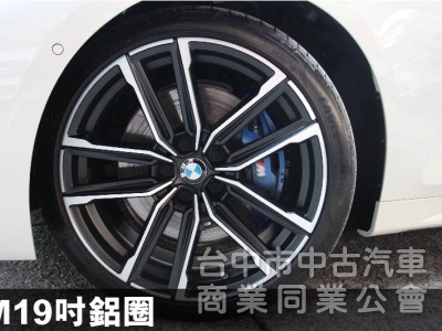 430i高階款✅正22年出廠✅全車原鈑件⭕抬頭顯示器⭕H/K音響✅ 5AU智慧輔助駕駛✅360環景✅盲點偵測✅可全額貸