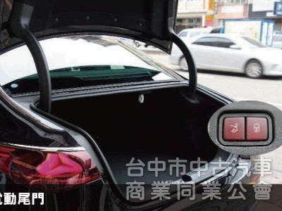 全網最低價保證實車實價⭕W214大改款 E350 四輪傳動版本✅P20輔助駕駛✅多光束頭燈✅夜色套件✅抬頭顯示器✅全新車