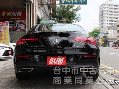 正22年出廠✅就要4MATIC四輪傳動✅正23P輔助✅雙10.25吋螢幕✅環景✅ACC跟車✅夜色✅全景天窗✅新車利率
