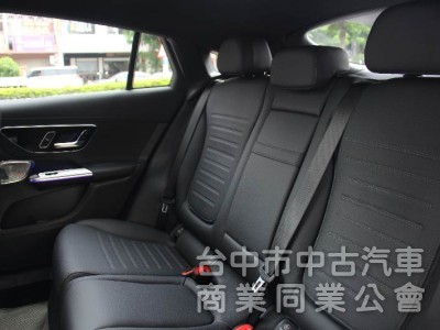 ⭕正25年出廠全新車⭕大滿配✅通風加熱椅✅P20輔助駕駛✅拖車勾✅多光束✅抬顯✅柏林✅側踏板⭕保固最長7年⭕新車利率