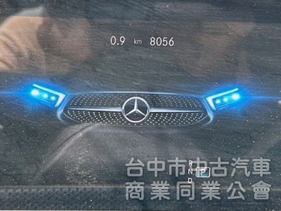 ⭕正23年出廠⭕4MATIC四輪傳動✅正23P輔助✅僅8000KM✅多光束頭燈✅雙電動記憶椅✅全景天窗⭕新車利率✅未領牌