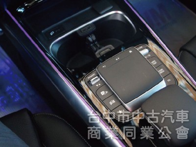 ⭕23年⭕全網最低價✅AMG✅四輪傳動✅239跟車✅多光束頭燈✅全景天窗✅雙記憶座椅⭕新車利率✅未領牌