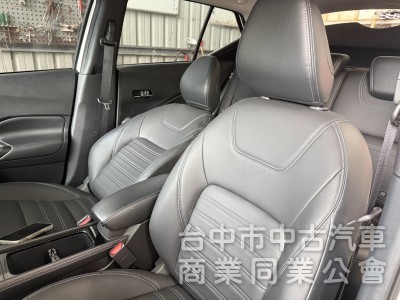 ⭕市場唯一⭕正25年出廠落地新車⭕樂咖特仕版 ✅全車黑化套件 ✅JBL音響✅360環景 ✅恆溫空調 ✅黑色尾翼⭕實車在店