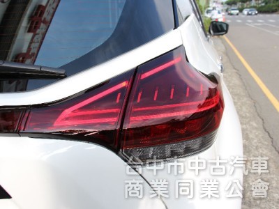 ⭕市場唯一⭕正25年出廠落地新車⭕樂咖特仕版 ✅全車黑化套件 ✅JBL音響✅360環景 ✅恆溫空調 ✅黑色尾翼⭕實車在店