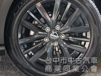 ⭕市場唯一⭕正25年出廠落地新車⭕樂咖特仕版 ✅全車黑化套件 ✅JBL音響✅360環景 ✅恆溫空調 ✅黑色尾翼⭕實車在店