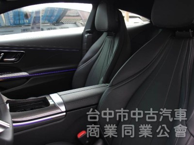 ⭕保證是全省最低價最高階⭕正25年全新車CLE300 四輪傳動✅全滿配車款✅多光束✅抬顯✅柏林✅夜色套件✅未領牌新車利率