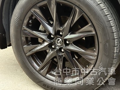 黑豔旗艦版⭕BOSE音響⭕電動椅✅黑化外觀套件✅ LV2跟車 ✅360環景✅黑化鋁圈✅抬顯⭕可全貸⭕全原廠保養⭕原鈑件