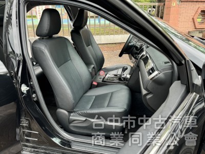 正2019/3月出廠4月掛牌 Toyota Camry 2.0 黑黑配 一手 原鈑件 低里程原廠保養 無菸車 車庫車 