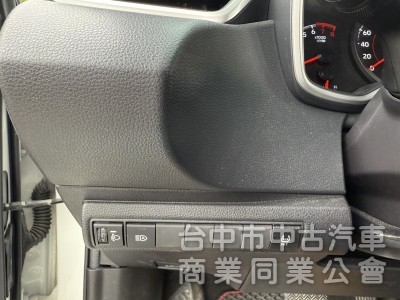 Toyota Altis(NEW) 1.8豪華+版  低里程 正一手 原鈑件 里程當然保證 免鑰匙啟動 ACC跟車 