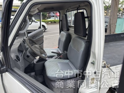 ERYCA 1.3 手排 框式 入檔 檔檔順暢 底盤安靜無異音 一手車 內裝乾淨 車況很健康