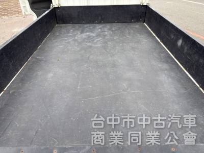 ERYCA 1.3 手排 框式 入檔 檔檔順暢 底盤安靜無異音 一手車 內裝乾淨 車況很健康