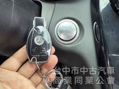 C180 藍配黑 有360環景 免鑰匙 LED頭燈 已認證 可全額貸款 可增額 歡迎來店賞車/來電☎️預約賞車
