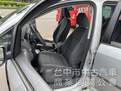 七人座 鈑件 內裝美 按時保養 底盤無異音 可配合任何專業檢查與鑑定 可全額貸款