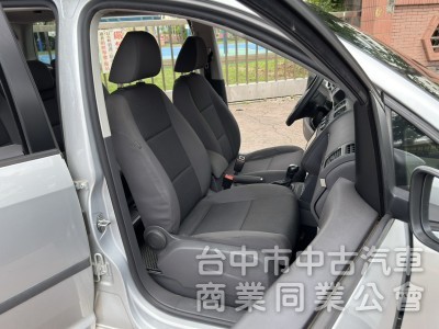 七人座 鈑件 內裝美 按時保養 底盤無異音 可配合任何專業檢查與鑑定 可全額貸款