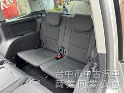 七人座 鈑件 內裝美 按時保養 底盤無異音 可配合任何專業檢查與鑑定 可全額貸款