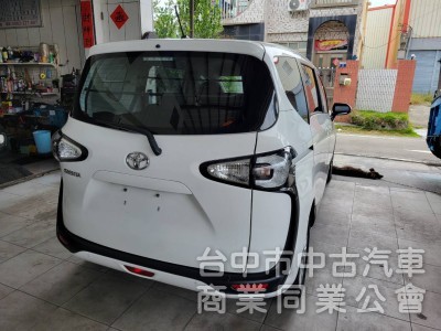 2017年 SIENTA 1500CC 白色 全車原漆原鈑件，一手車，可認證，可全額貸款。