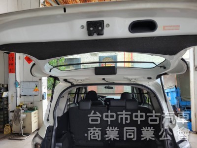 2017年 SIENTA 1500CC 白色 全車原漆原鈑件，一手車，可認證，可全額貸款。