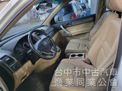 2007年 Crv 2000cc 天窗，恆溫，安卓機，倒車顯影，內裝乾淨，引擎腳更換好，可認證，可全額低率貸款。