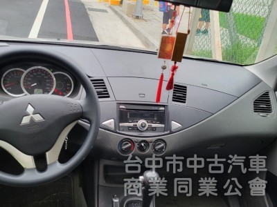 2014年 Zinger 2.4L 里程17萬，內裝乾淨，引擎健康，底盤無生鏽，載貨載人好幫手，0元交車。