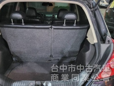 2012年 踢達 五門 1.8L ikey，恆溫，黑內裝，定速，倒車顯影，抬頭顯示器，月付3333