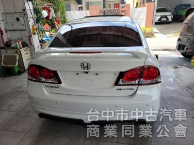 2010年 喜美8代 K12 小改款 1.8L 天窗，恆溫，快撥，RR包，引擎周邊跟底盤都整理好，回去不用在花錢
