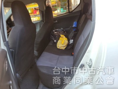 2014 年 Alto 鈴木 奧托 1.0l 日本進口小車， 五門掀背小車，一年稅金只要8640，實車實價。
