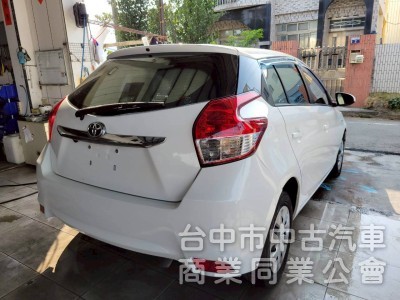 2015 年 豐田 Yaris 皮椅， 原鈑件，安卓機，倒車顯影，實車實價。