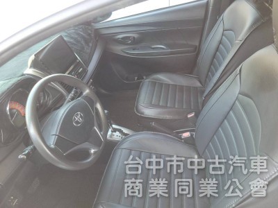 2015 年 豐田 Yaris 皮椅， 原鈑件，安卓機，倒車顯影，實車實價。