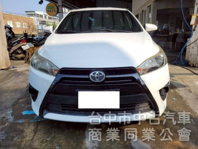 2015 年 豐田 Yaris 皮椅， 原鈑件，安卓機，倒車顯影，實車實價。