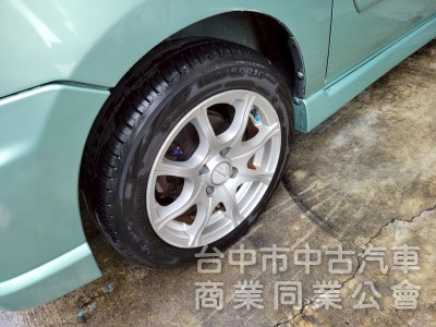 <車美汽車>2004 年 Solio 轎車版 里程14萬，引擎室無生鏽，EPS整理好，內裝乾淨，底盤安靜，車況很好。