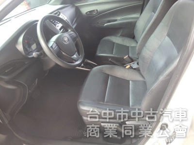 2020 年 yaris 鋁圈，皮椅，原鈑件，最後一代小鴨，省油省稅又好看。