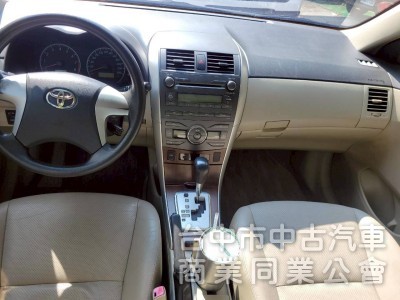 2010 年 10.5代 altis 小改款，恆溫，定速，七速變速箱，車內乾淨無抽菸。
