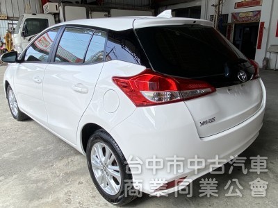 Toyota Yaris 2021款 S 白色