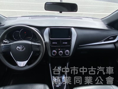 Toyota Yaris 2021款 S 白色