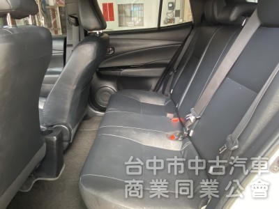 Toyota Yaris 2021款 S 白色