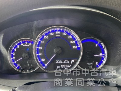 Toyota Yaris 2021款 S 白色