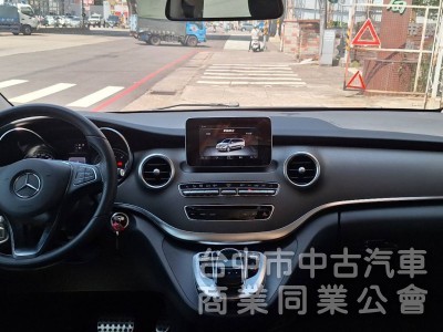 重光汽車  BENZ V250d-2017