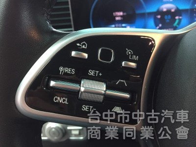 MATIC AMG 七人座 總代理 23P 環景 全景天窗｜一手家用車｜原鈑件認證車｜低利全額貸免頭款